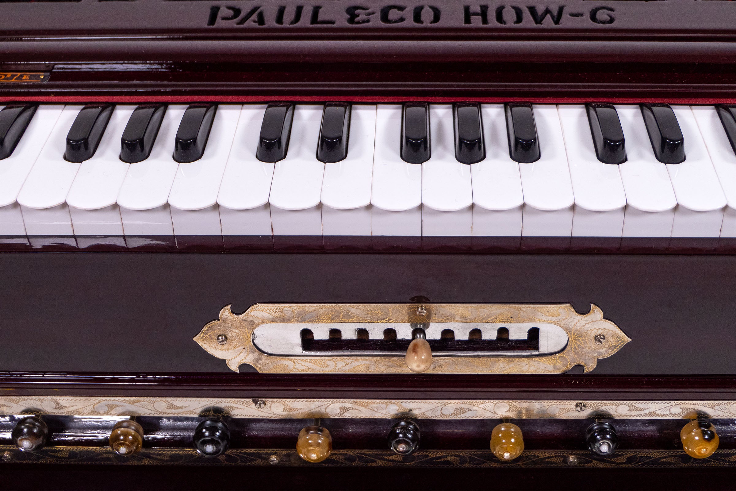 Premium Harmonium Paul & Co